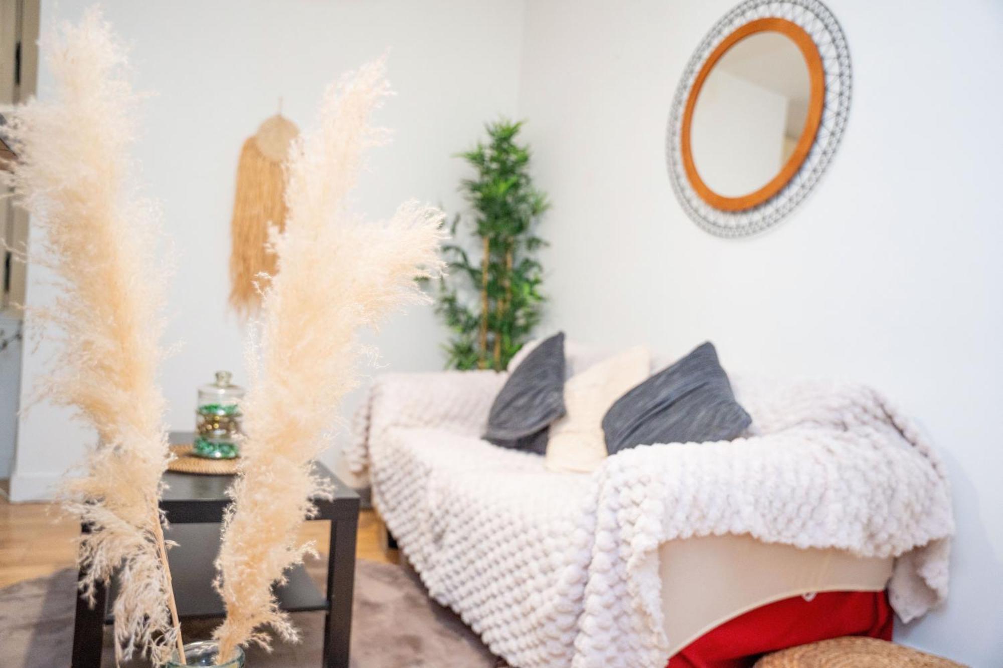 Le Castel Apartment Нант Екстериор снимка