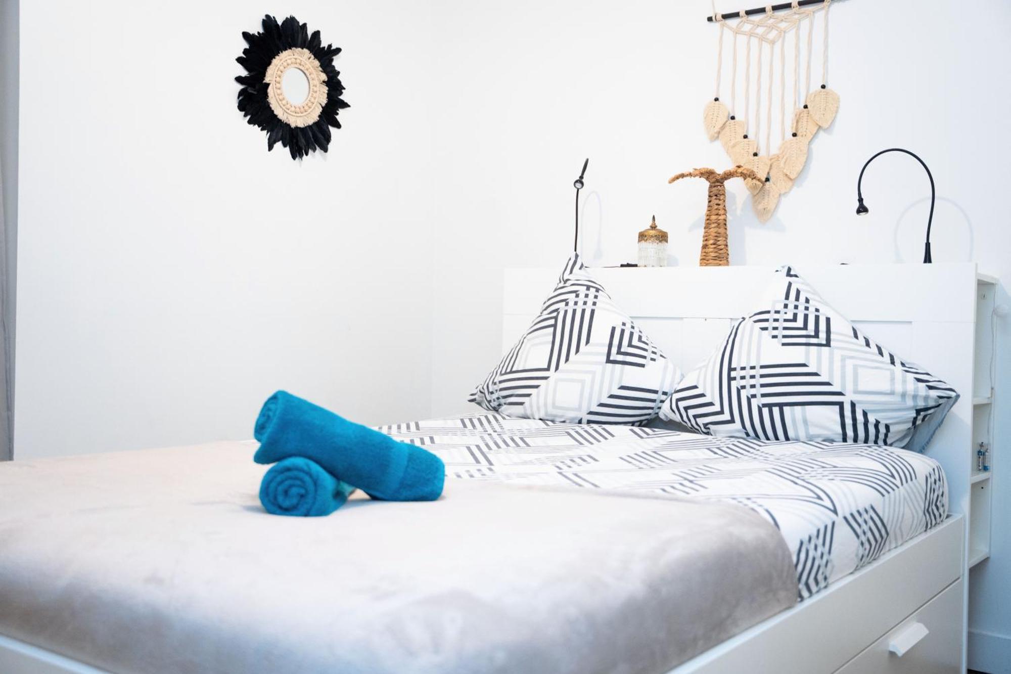 Le Castel Apartment Нант Екстериор снимка