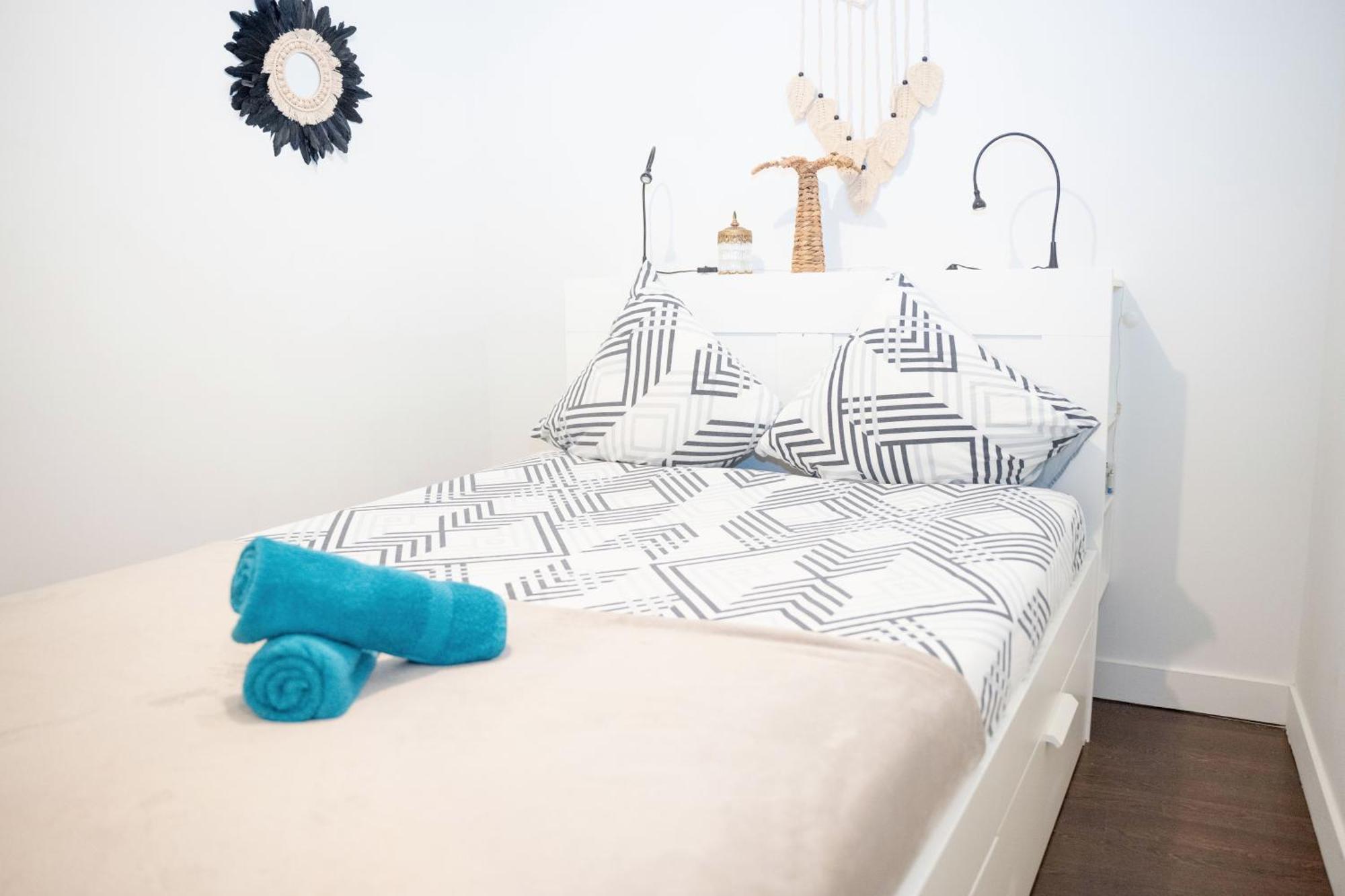 Le Castel Apartment Нант Екстериор снимка