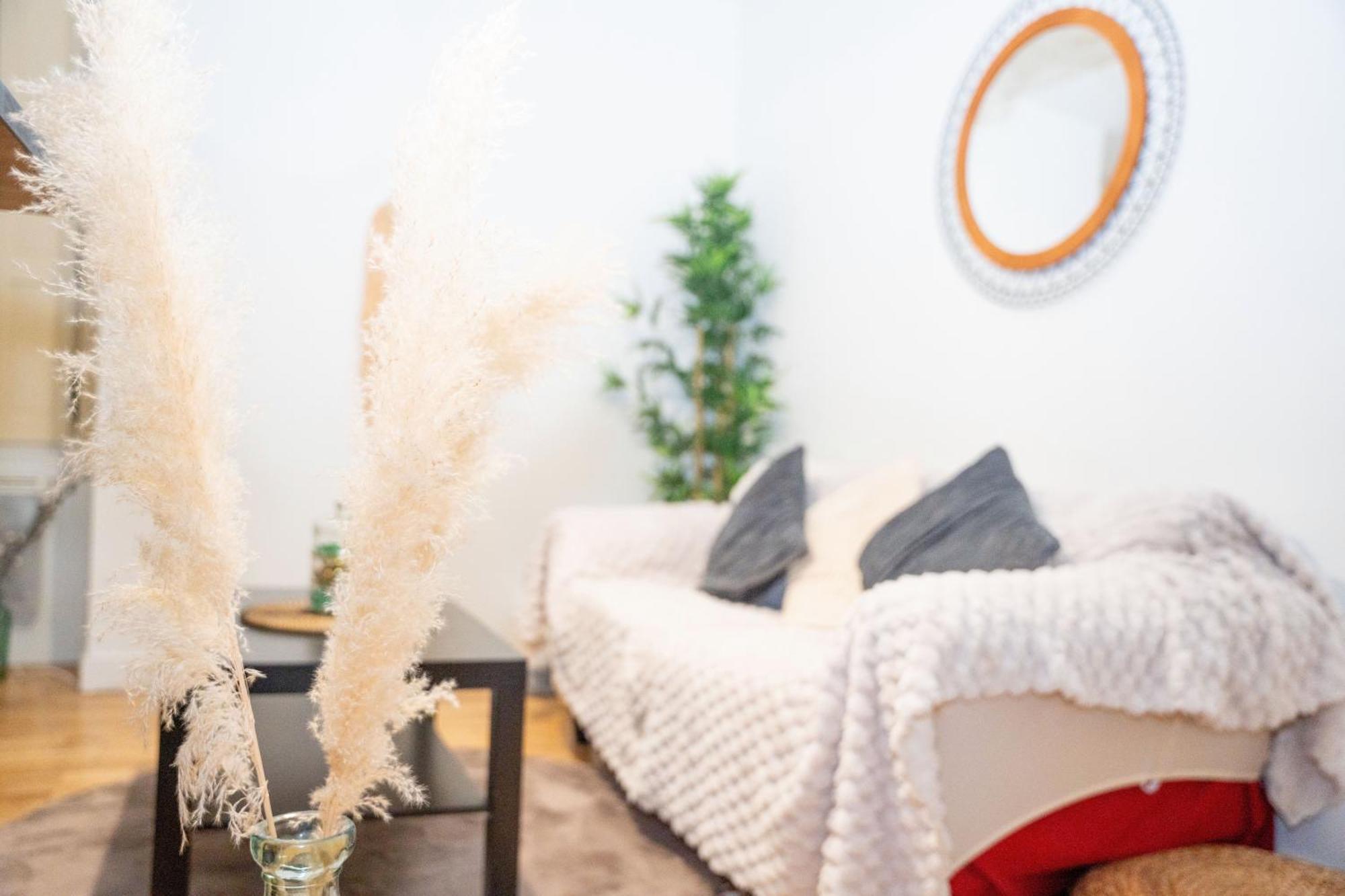 Le Castel Apartment Нант Екстериор снимка
