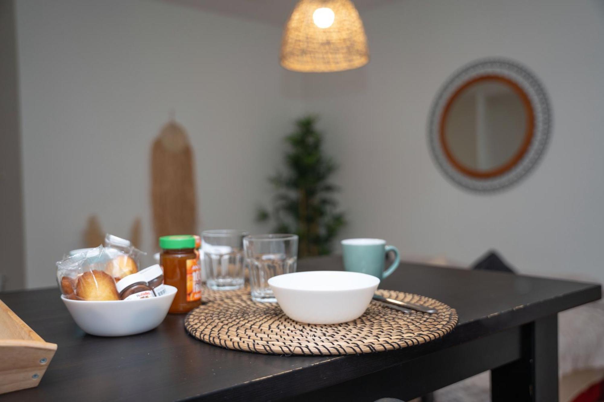 Le Castel Apartment Нант Екстериор снимка