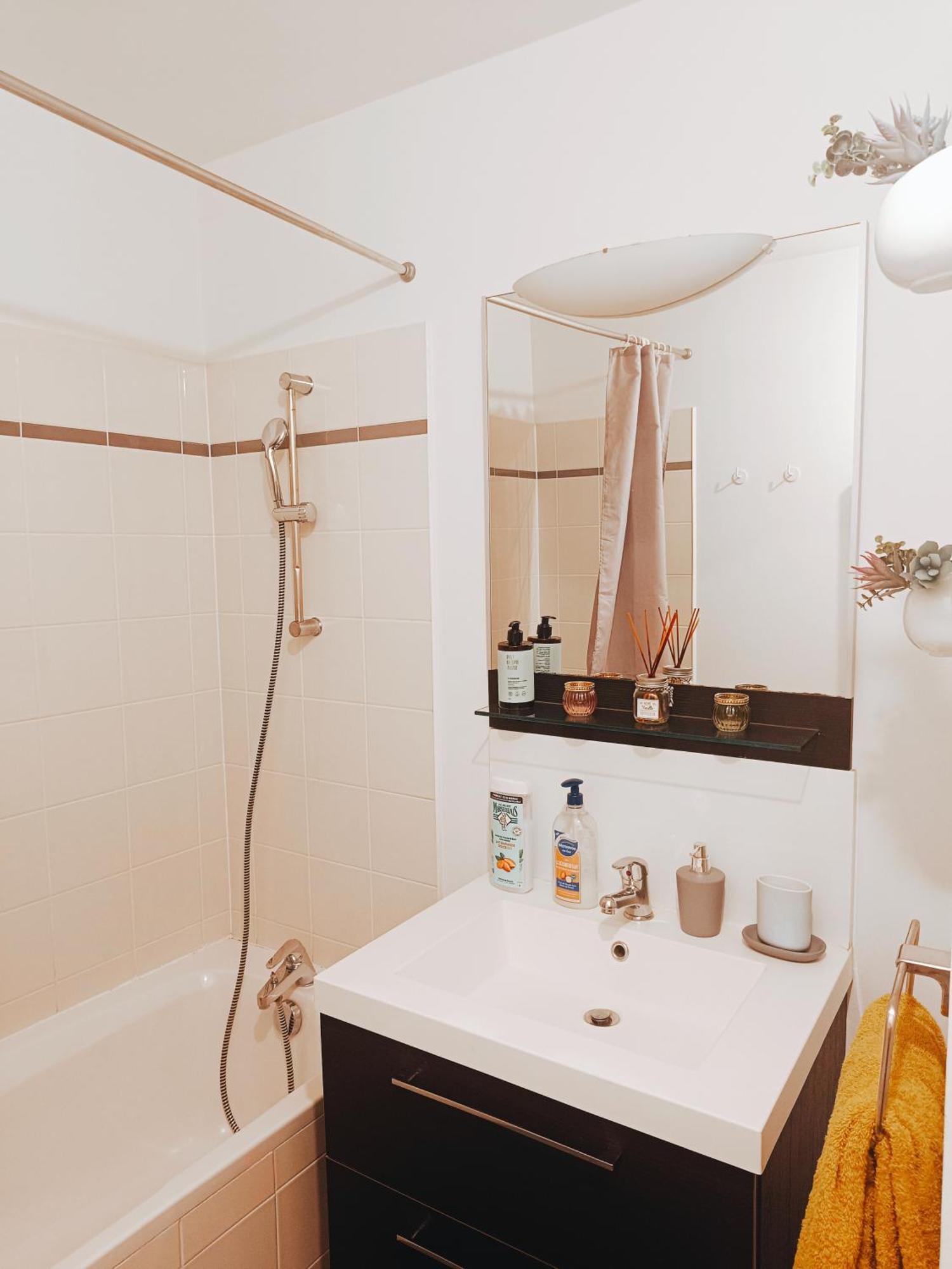 Le Castel Apartment Нант Екстериор снимка